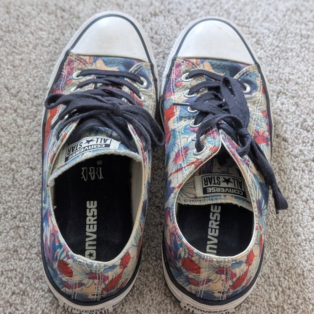 Converse All Star, Flowered, Size 8, great condition.